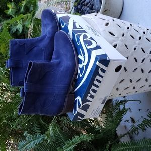 Lucky brand navy genuine suede western booties size 8.5